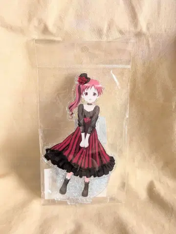 주문은 토끼입니까? BLOOM 라메 믹스 아크릴 스탠드 메구