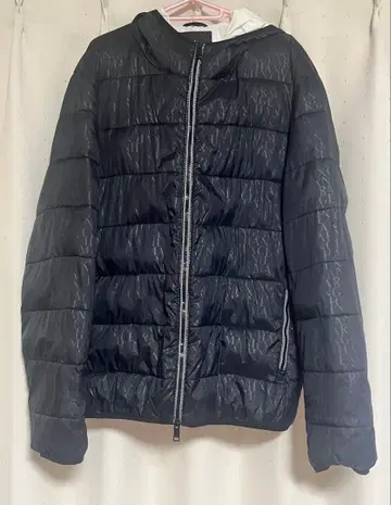 아르마니 익스체인지 후드 부착 다운 자켓 블랙