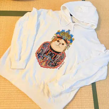 &ellecy 고양이 와즈리 화이트 후드티