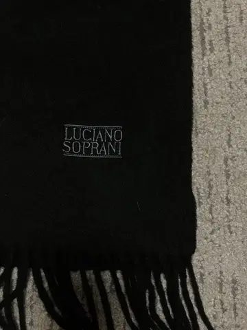 LUCIANO SOPRANI 대형 스톨 울 100%