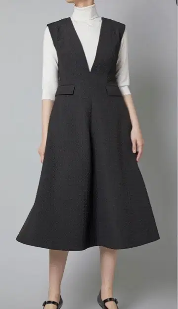 미사용 새상품 [ CELFORD ] 자카드 점퍼 드레스 32 블랙