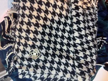 하운드투스 체크 패턴 머플러 캐시미어