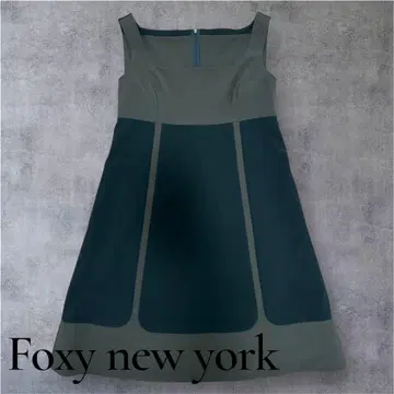 Foxy New York 슬리브리스 원피스
