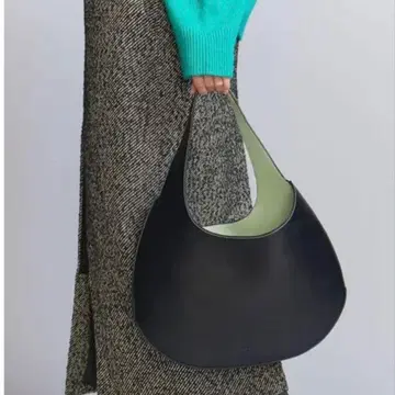 vasic (바직) HALO 핸드백 블랙