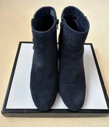 NINE West 네이비 스웨이드 부츠