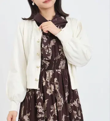 ASTORIA ODIER 리본 펄 버튼 가디건 미사용 새상품