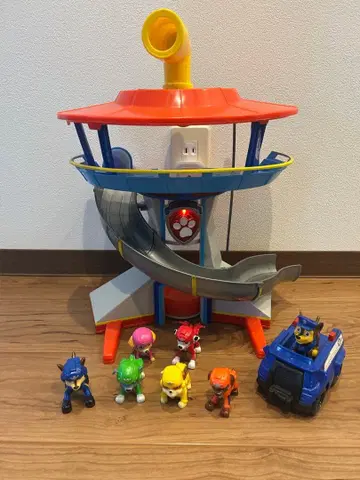 파우 스테이션 피규어 세트