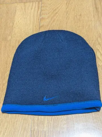 Y2K 00s 나이키 니트 모자 네이비와 파랑