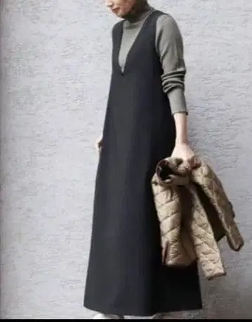 JOURNAL STANDARD 시크 트로 V넥 원피스