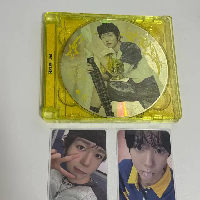 컬러 쥬얼 료 + 예스24 럭드 일괄(앨범 오른 쪽 위 깨짐 하자)