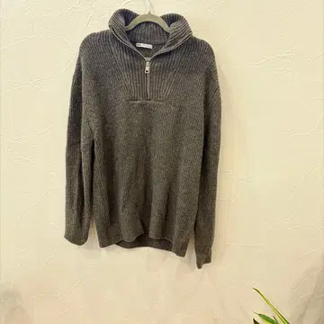 ZARA 지퍼 스웨터