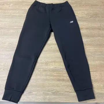 [ 새상품급 ] new balance 블랙 맨투맨 조거 팬츠 S