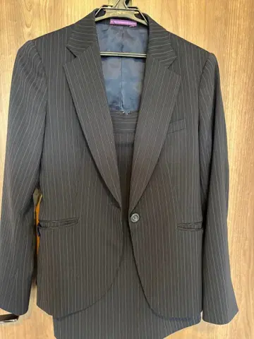 네이비 스트라이프 비즈니스 정장