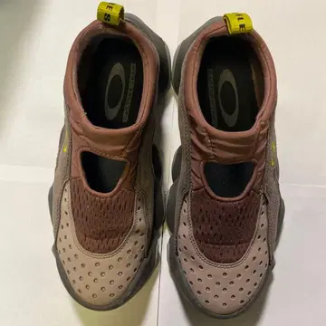 Oakley 스니커즈 브라운 그레이