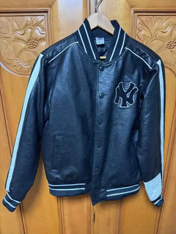 마제스틱 양키스 바시티 자켓