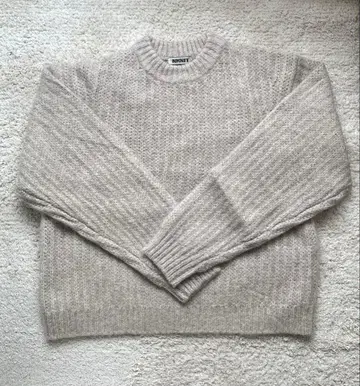 [ 미사용 ] NKNIT 베이지 니트 스웨터