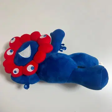 미야쿠미야쿠 복권 3등 EXPO2025 미야쿠미야쿠 늘어선 봉제 인형