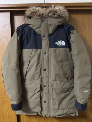 THE NORTH FACE 다운 코트 카키/블랙 S size