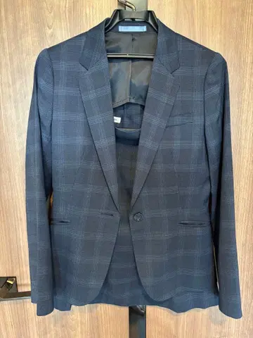 네이비 체크 무늬 수트 상하의