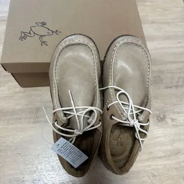 끈 타입 모카신 신발