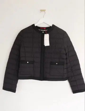 드레 스테리아 노카라 타프타 숏 라이트 다운 38 DRESSTERIOR