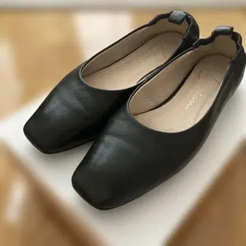 Marian 가죽 플랫슈즈 블랙 사이즈 36