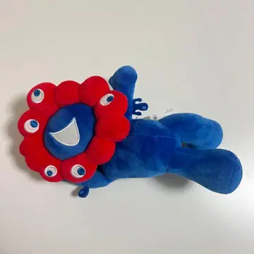 미야쿠미야쿠 복권 3등 EXPO2025 미야쿠미야쿠 늘어선 봉제 인형