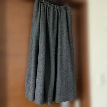 URBAN RESEARCH DOORS 차콜 그레이 플레어 스커트 M