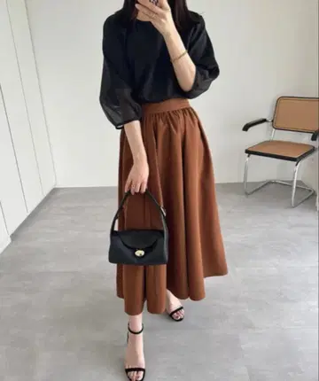 [ naul ] 허리 턱 플레어 스커트 테라코타 neni