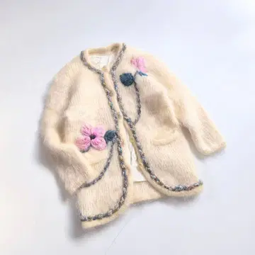 빈티지 모헤어 니트 가디건 입체 꽃 자수 손 자수 A5