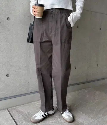 코튼 센터 프레스 베이커 팬츠