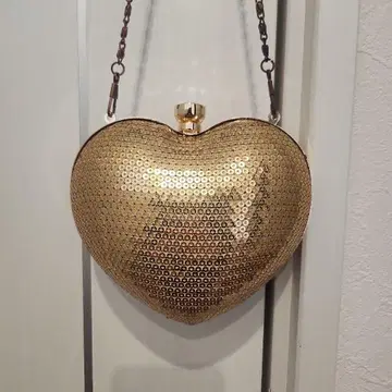 반짝이는 보석 하트 클러치백 골드 컬러