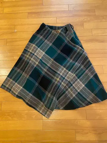 60% 할인! 터콰이즈 체크 A라인 플레어 랩 스커트