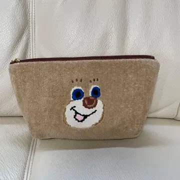 FEILER 클로즈업 테디