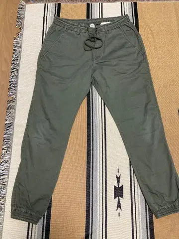 REELL 리플렉스 할리우드 런치마켓