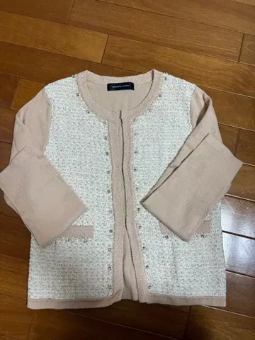 QUEENS COURT 베이지 가디건 사이즈 2