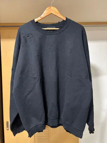 ZAC VARGAS 데미지 맨투맨