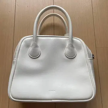 STAND OIL 화이트 핸드백