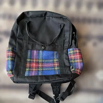 체크 무늬 백팩