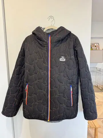 CHUMS 퀼팅 후드 자켓 블랙