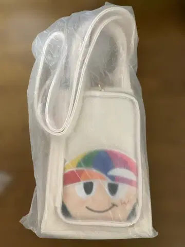 WEST. 아크릴 스탠드 숄더