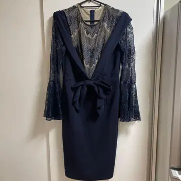 Tika 드레스 네이비 레이스 V넥 드레스