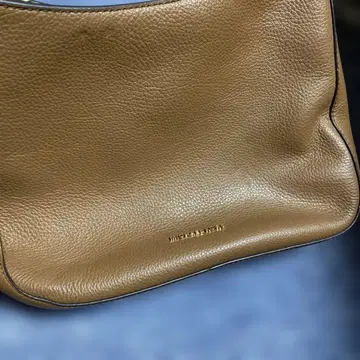 새상품급 마이클코어스 브라운 가죽 숄더백