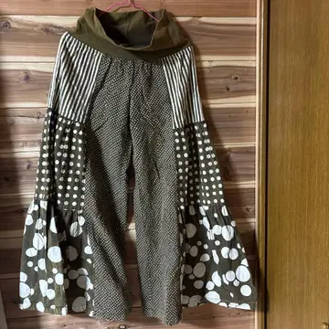 올리브 그린 와이드 팬츠