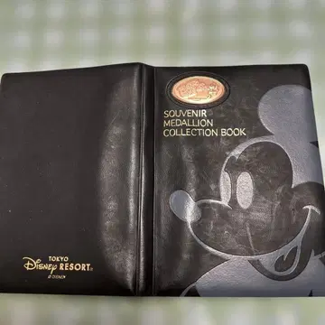 도쿄 디즈니 리조트 메달리온 컬렉션 북