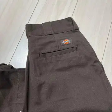 Dickies 브라운 치노 팬츠