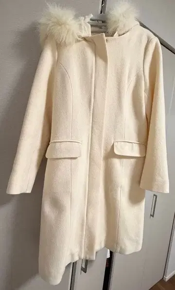 Dear Princess 후드 부착 롱 코트 아이보리