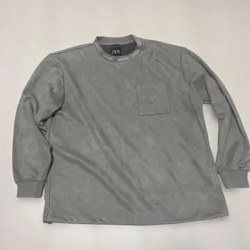 ZARA 그레이 스웨트 셔츠 포켓 부착