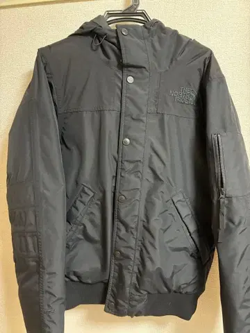 THE NORTH FACE 블랙 다운 자켓