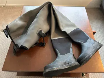 mountain hardwear 네오프렌 가슴장화 그레이